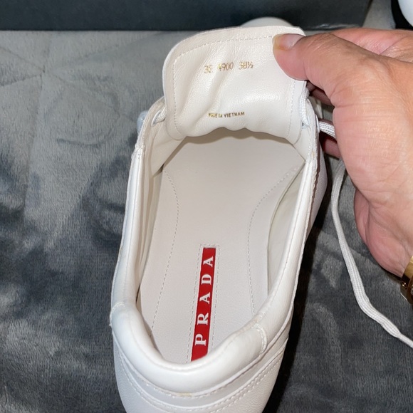 Prada preloved sneakers gorgeous pair excellent condition. - Picture 4 of 13